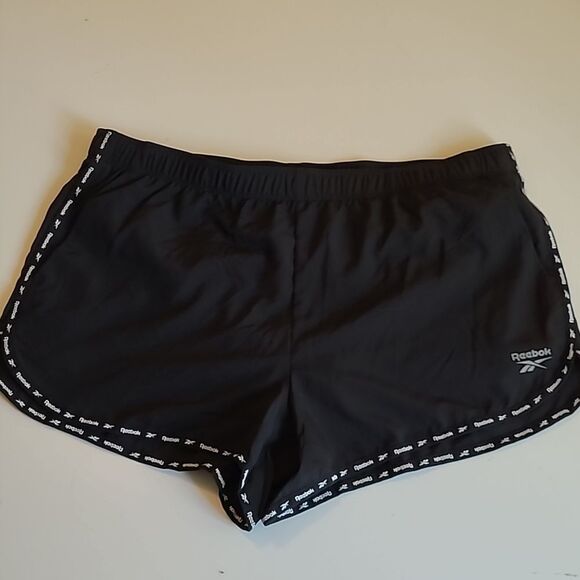 NEW M REEBOK POCKETS SHORTS BLACK WHITE ATTACHED PANTY DRAWSTRING RUNNING MEDIUM - Picture 1 of 9